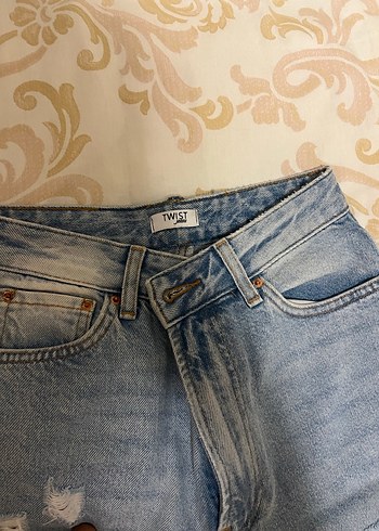 Twist Kadın Mavi Yırtık Bol Kesim Denim Pantolon