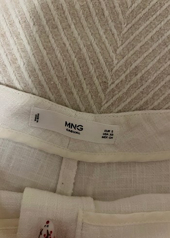 Beyaz keten şort - Görsel 2