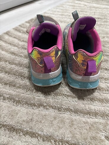 29 Beden 29 numara skechers