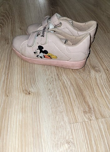 Mickey mouse ayakkabı 