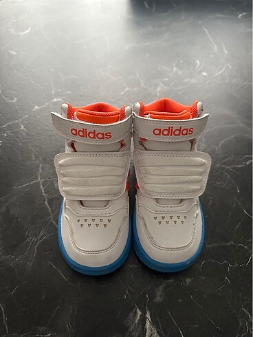 23 Beden beyaz Renk Adidas bebek çocuk