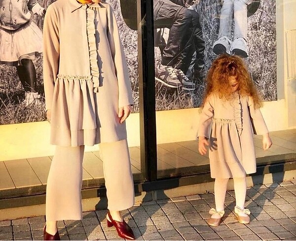 ANNE-KIZ İKİLİ TAKIM