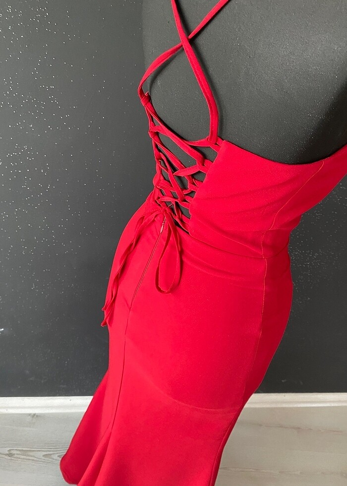 Kırmızı abiye elbise - Görsel 4