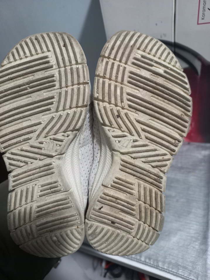 Kız Çocuk Beyaz Cırt Cırtlı Spor Ayakkabı - Görsel 2