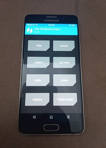 Samsung Altın rengi Telefon - Görsel 2