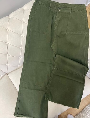 Trendyol & Milla Yeşil kot pantolon