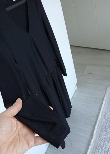 Koton Siyah Dökümlü Uzun Kollu Kadın Elbise