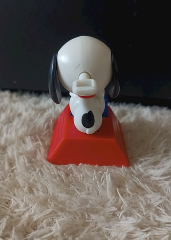 Beden Renk Peanuts Snoopy Figür