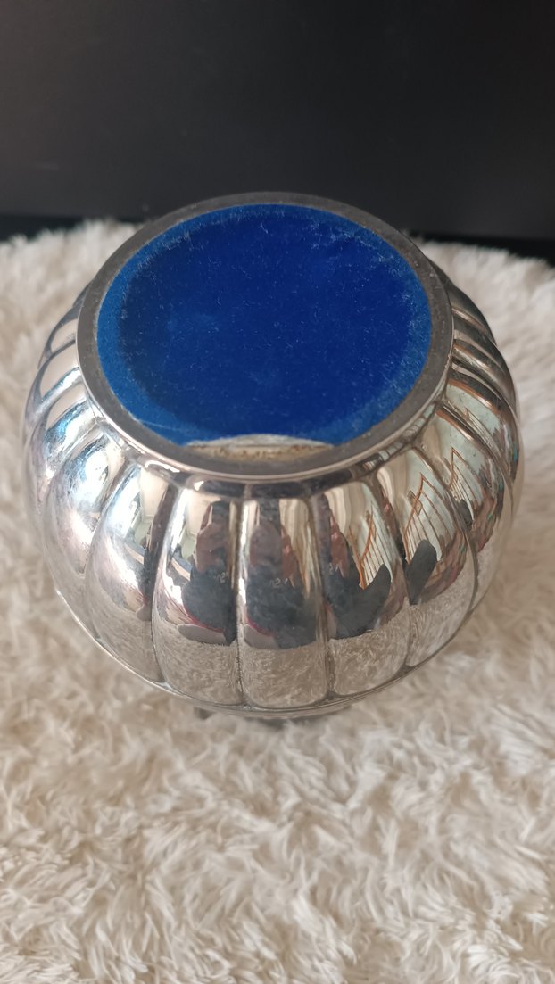 Gümüş Kaplama Çiçek Desenli Vazo - Görsel 3