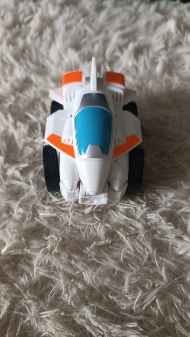 Araca Dönüşen Robot (Transformers) - Görsel 4