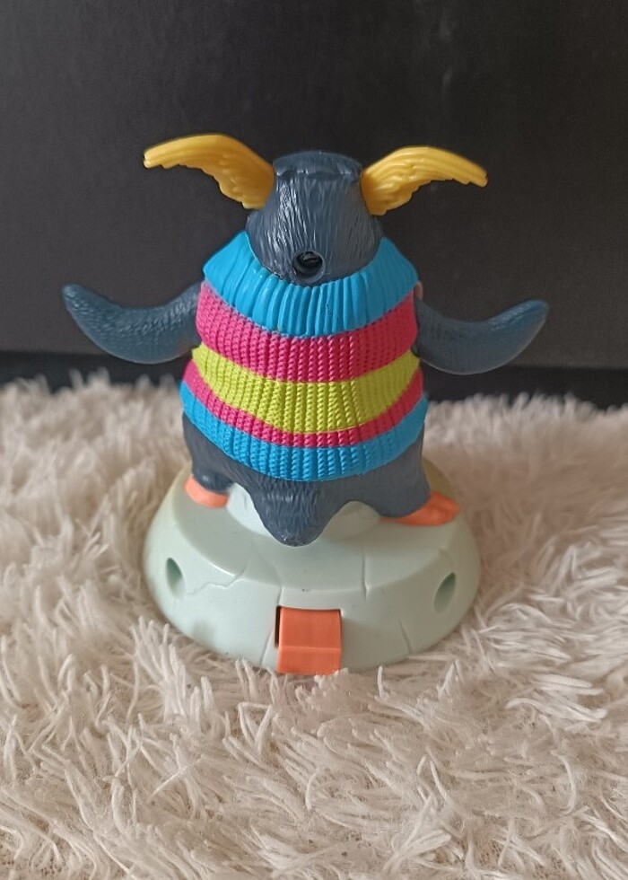 Neşeli Ayaklar (Happy Feet) Figür - Görsel 2