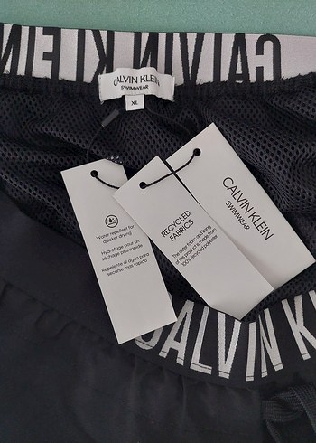 Calvin Klein Siyah Erkek Deniz Şortu - Görsel 3