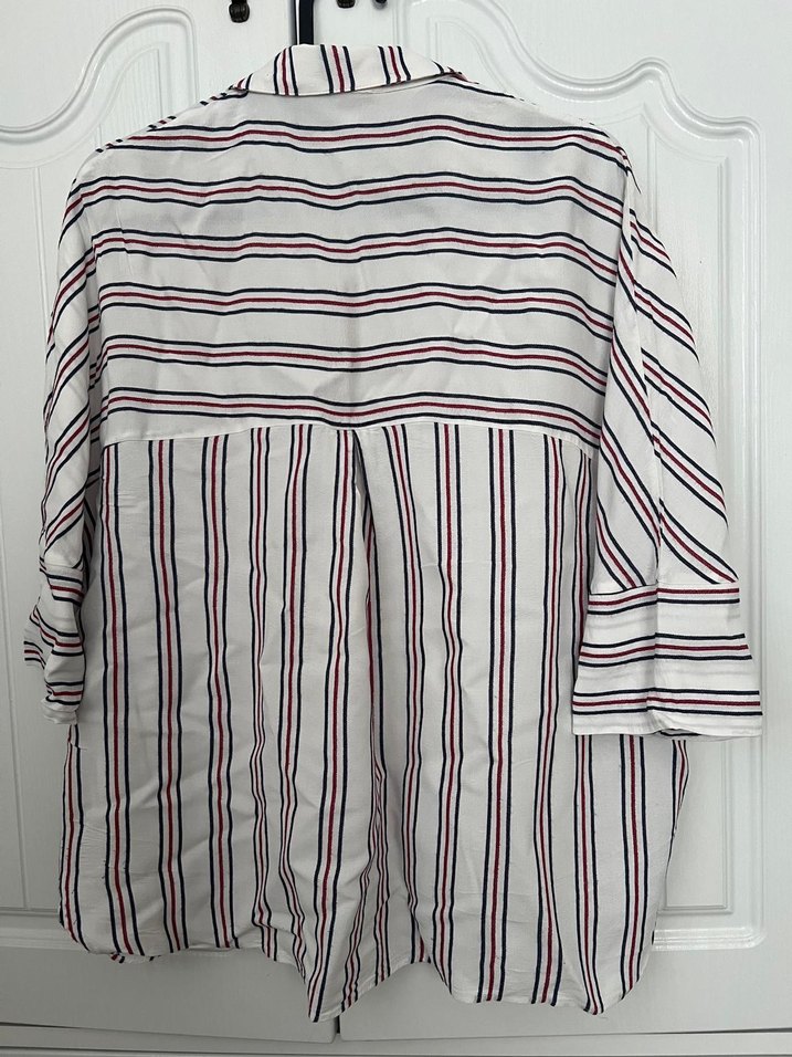 Çizgili, Düğmeli Oversize Kısa Kollu Kadın Gömlek - Görsel 2