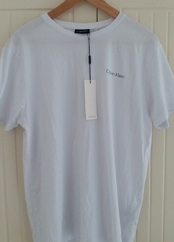 Calvin Klein T-shirt 