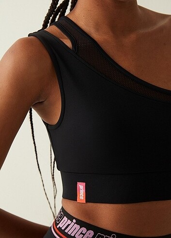 s Beden Penti Asimetrik Tül Detaylı Crop Top