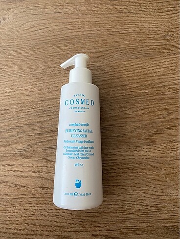 Cosmed Purifying Facial Cleanser 200 ML