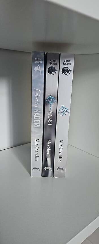 Mia Sheridan üç kitap