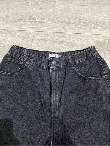 42 Beden siyah Renk PULL&BEAR siyah jean