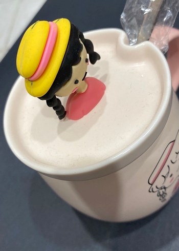 Pembe Kız Figürlü Seramik Kupa - Görsel 4