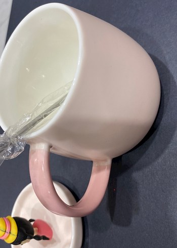 Pembe Kız Figürlü Seramik Kupa - Görsel 3