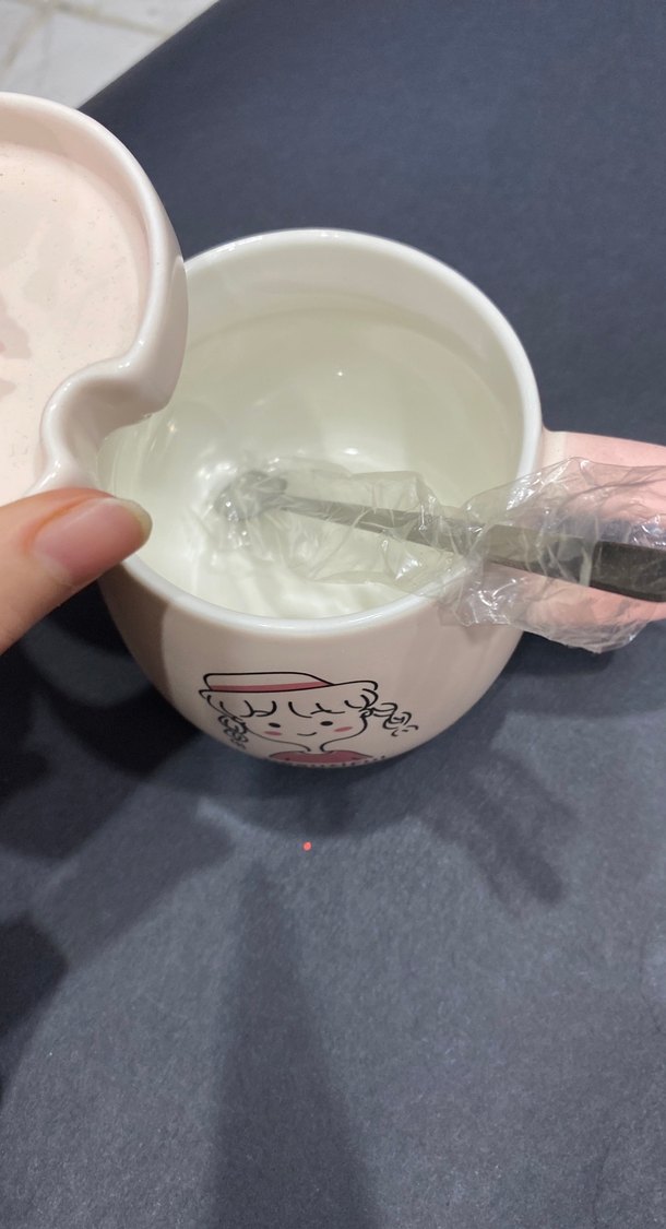 Pembe Kız Figürlü Seramik Kupa - Görsel 2