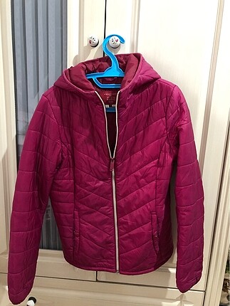 Pembe şişme mont