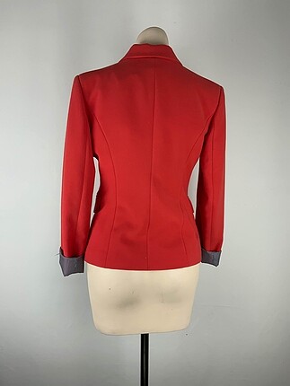 Mango Mango Blazer %70 İndirimli.