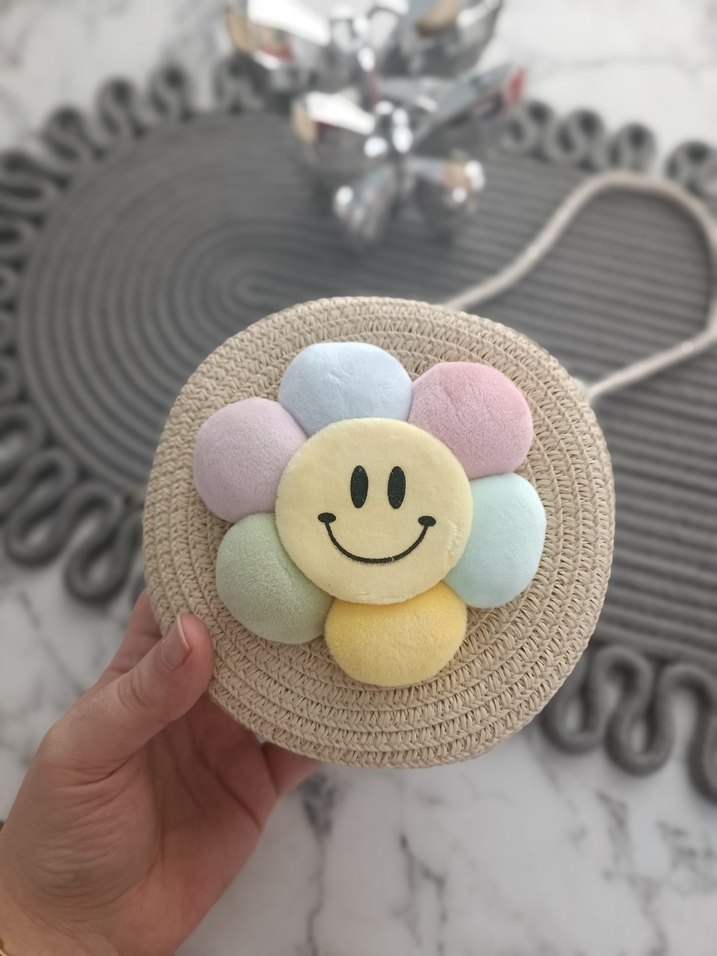 Nakışlı Gülümseyen Çiçekli Bohem Kız Çantası - Görsel 4