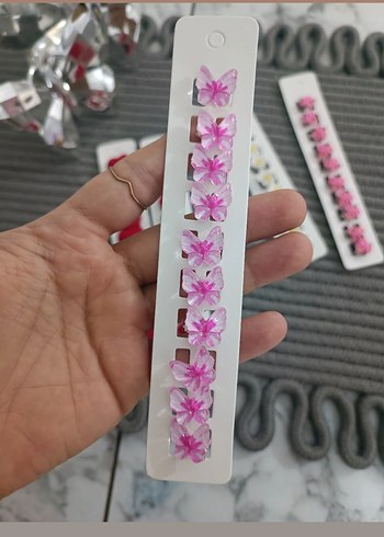 Çiçek ve Kalp Desenli Saç Küpesi - Görsel 5