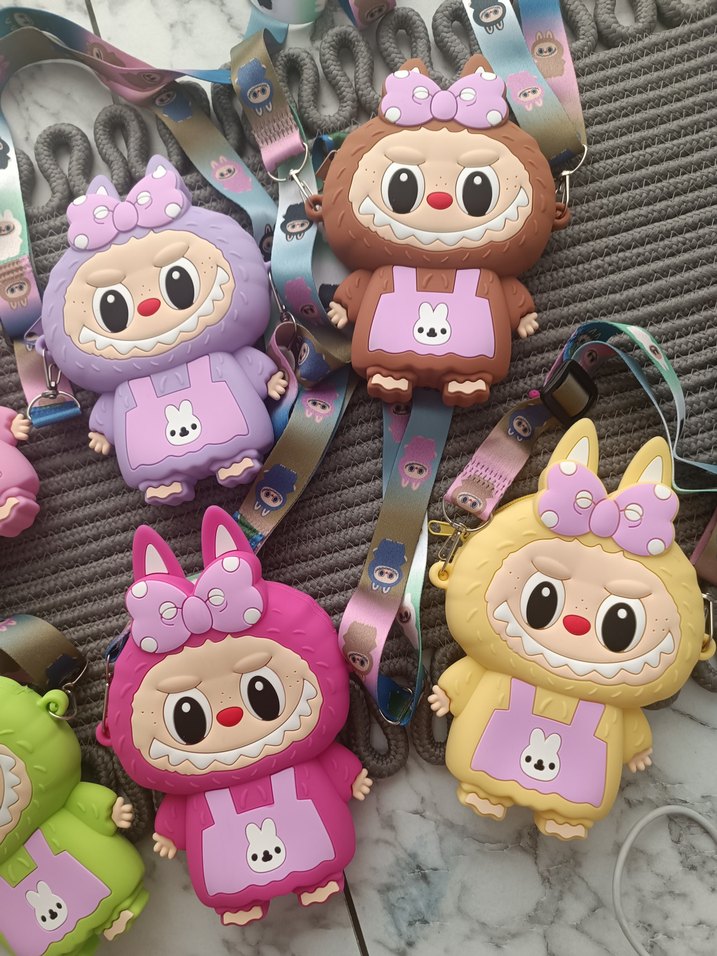 Labubu Silikon Çanta - Görsel 4