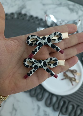 Renkli Leopar Desenli Fiyonk Toka Seti - Görsel 5