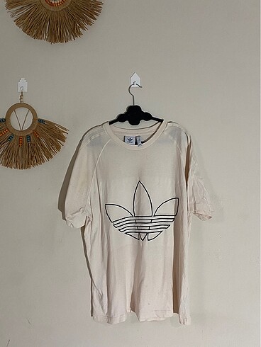 Adidas originals tshirt
