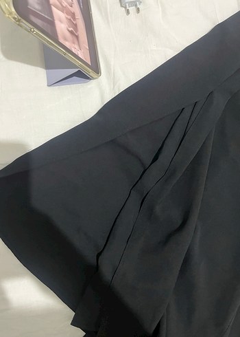 Diğer Uzun Siyah Drapeli Kolsuz Elbise