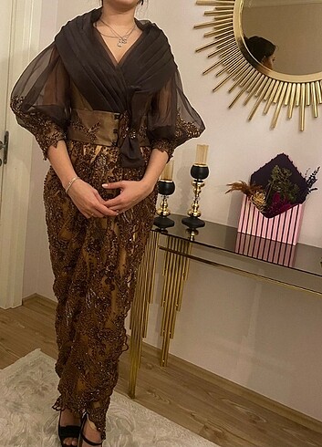 Boncuklu ikili cok şık ozel dikimdir 36 38 2 kez giyilmistir ..