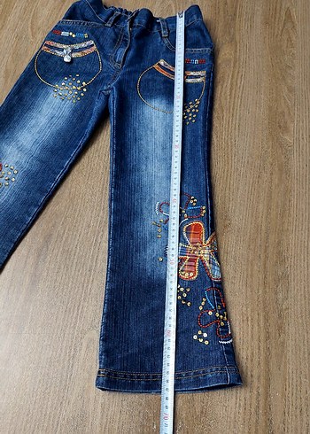 4 Yaş Beden Renkli Nakışlı Bohem Kız Kot Pantolon