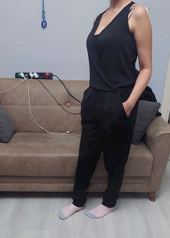 Siyah V Yakalı Kadın Tulum - Görsel 2