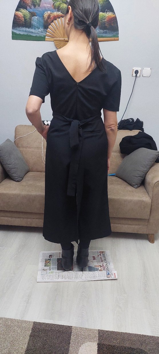 Siyah Kruvaze Yaka Kemerli Kadın Tulum - Görsel 5