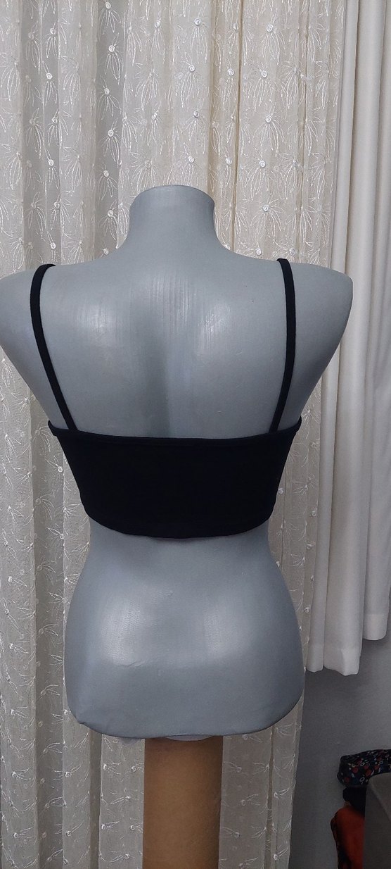 Kadın crop - Görsel 2