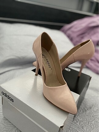 Stiletto Topuklu Ayakkabı ???? ACİL SATILIK??