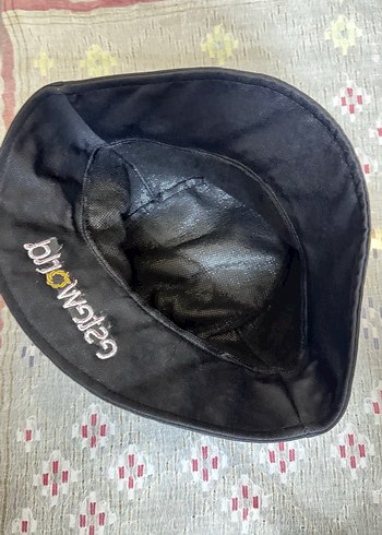 Siyah Minimalist Şapka saç ekimi sonrası - Görsel 3