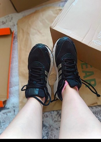 37 Beden Beyaz Kadın Spor Ayakkabı Dolgu Topuklu