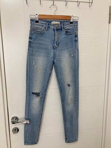 Stradivarius Jean