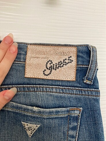 Guess Jean
