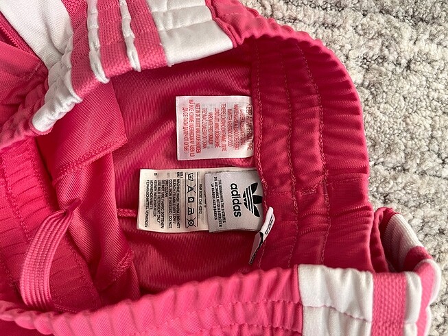 xs Beden Adidas eşofman