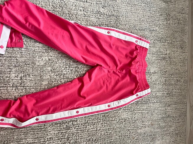 xs Beden pembe Renk Adidas eşofman