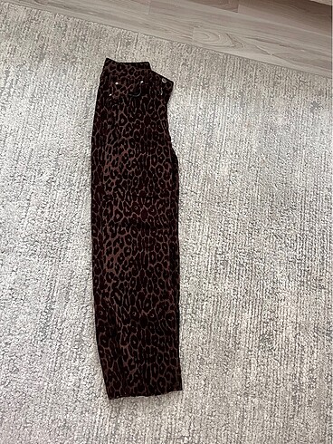 Leopar desenli pantolon