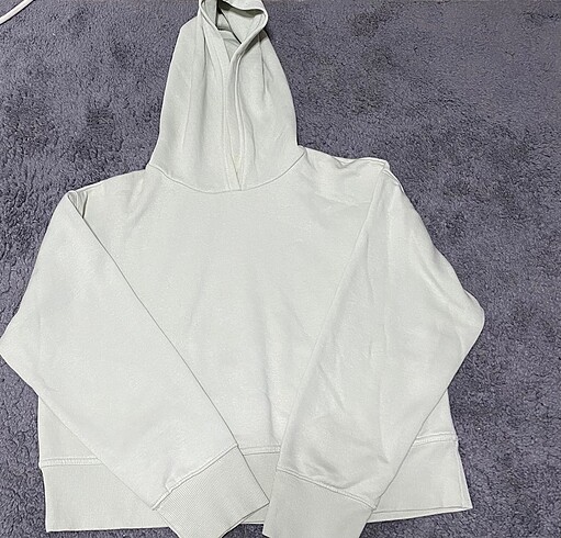 Zara Sweatshirt