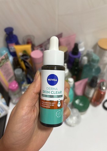 Nivea Derma Skin Clear Yüz Serumu