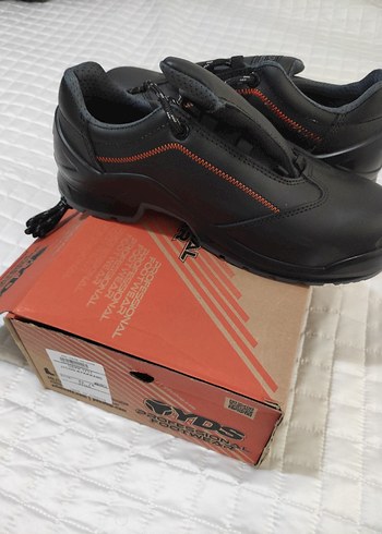 YDS 42 numara çelik burun iş ayakkabısı sıfır - Görsel 3