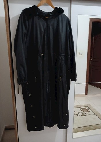 Kürklü Siyah Kadın Uzun Kaban